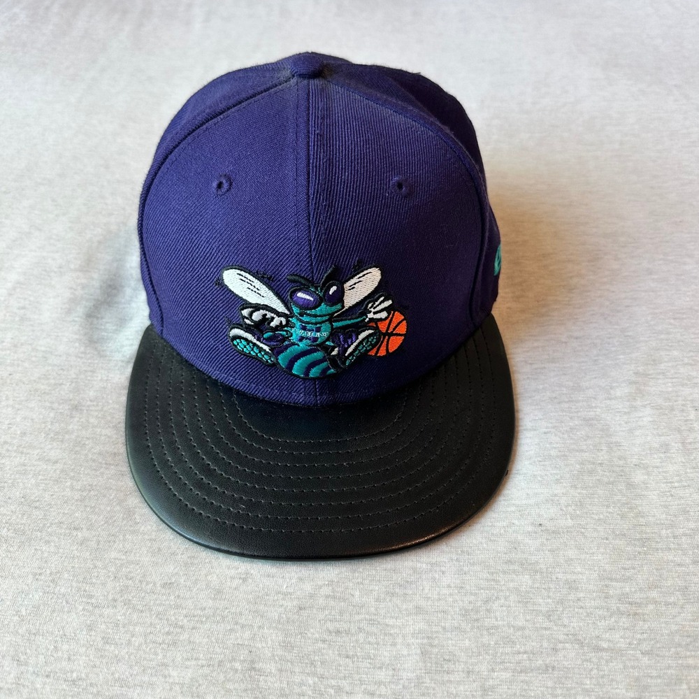 New Era 9FIFTY Charlotte Hornets Hardwood Classics Snapback Hat Purple Black PU